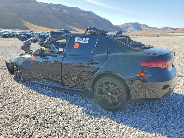 ZARFAMBN1M7645184 — 2021 Alfa Romeo Giulia, фото 2 с аукциона Copart 02.10.2026, Опрокидывание