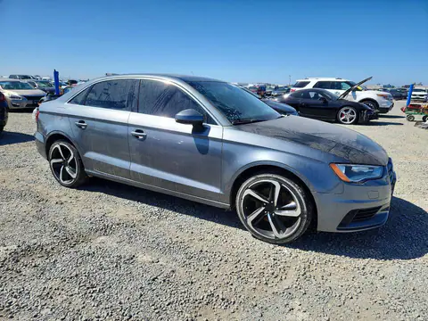 WAUEFGFF9F1002287 — 2015 Audi A3, zdjęcie 4 z Copart 20.10.2026, Drobne wgniecenia i rysy