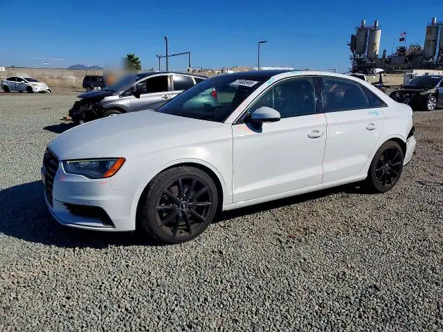 WAUBFGFF0F1075518 — 2015 Audi A3, Задняя часть (Rear End), фото до ремонта