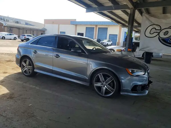 WAUG7GFF1G1005966 — 2016 Audi A3, photo 4 from Copart, Front end
