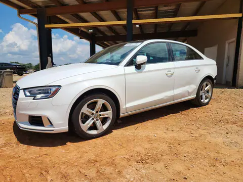 WAUAUGFFXH1052638 — 2017 Audi A3, Задняя часть (Rear End), фото до ремонта