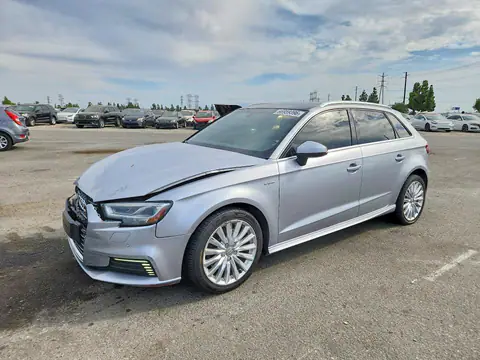 WAUTPBFF6HA037962 — 2017 Audi A3, Передняя часть (Front End), фото до ремонта