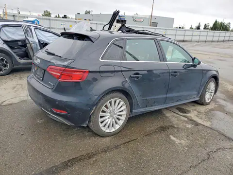 WAUTPBFFXHA044073 — 2017 Audi A3, фото 3 с аукциона Copart 29.09.2026, Крыша