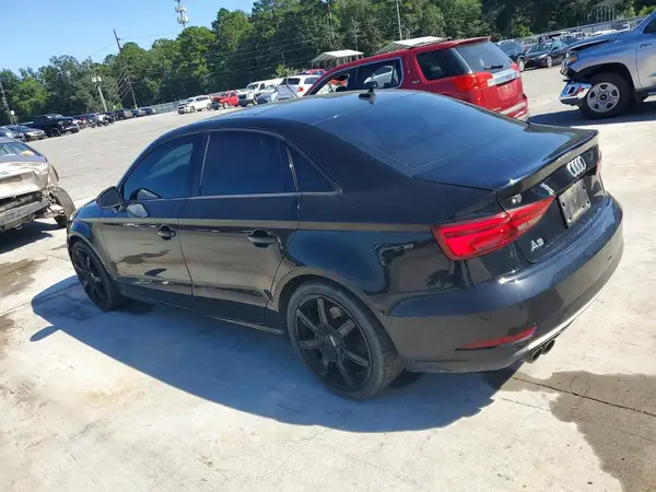 WAUAUGFF0H1034830 — 2017 Audi A3, фото 2 с аукциона Copart, Боковая часть