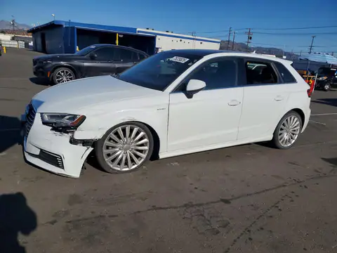 WAUTPBFF7HA132210 — 2017 Audi A3, წინა ნაწილი, ფოტოები შეკეთებამდე