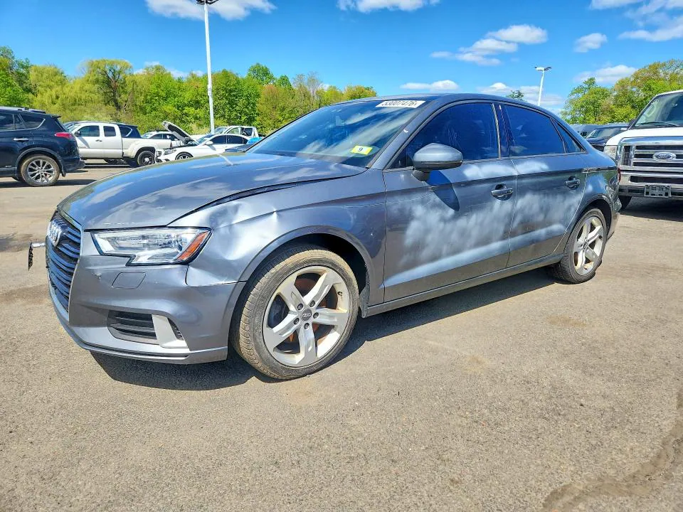 2018 Audi A3 VIN WAUB8GFF2J1044208 фото 1