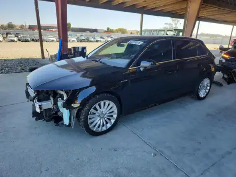 WAUSPBFF8JA070687 — 2018 Audi A3, ПЕРЕДНЯЯ ЧАСТЬ (Front End), фото до ремонта