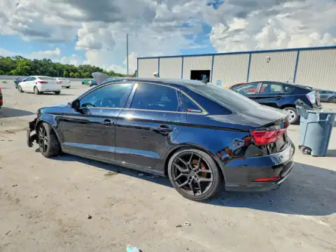 WAUAUGFFXJ1060342 — 2018 Audi A3, foto 2 de Copart 21.10.2026, Parte delantera