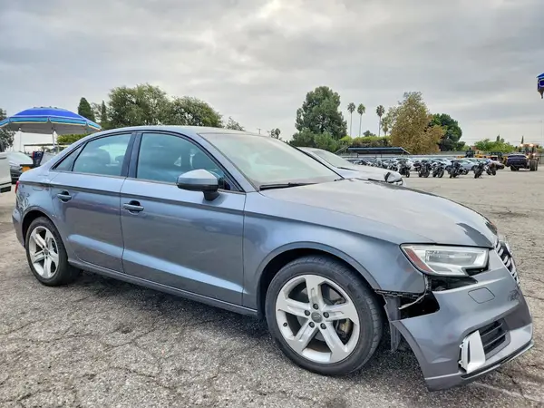 WAUAUGFF2J1041512 — 2018 Audi A3, photo 4 from Copart 29.09.2026, Front end