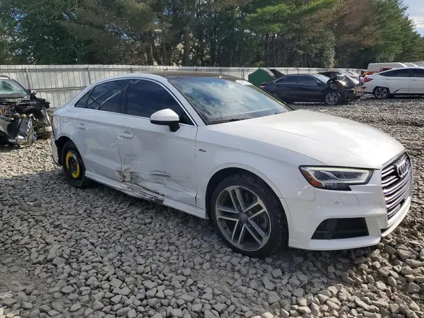 WAUJEGFF0KA076483 — 2019 Audi A3, zdjęcie 4 z Copart 19.10.2026, Bok