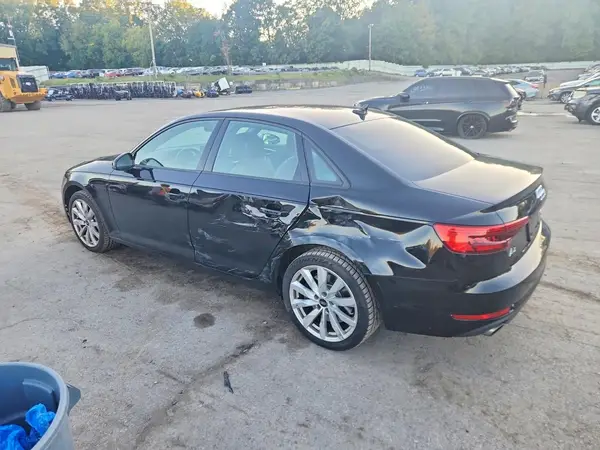 WAUANAF4XHN047585 — 2017 Audi A4, photo 2 from Copart 29.09.2026, Rear end