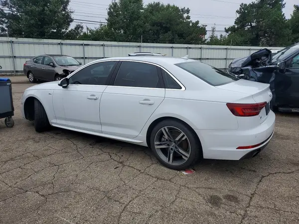 WAUENAF48JA146131 — 2018 Audi A4, photo 2 from Copart, Flood