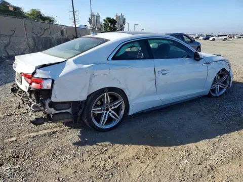 WAUTNAF57JA001453 — 2018 Audi A5, zdjęcie 3 z Copart 23.10.2026, Przód