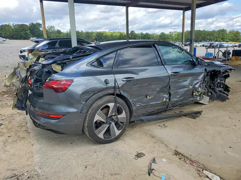 WA13AAGE6MB015608 — 2021 Audi E-Tron, фото 3 с аукциона Copart 27.10.2026, ПЕРЕДНЯЯ ЧАСТЬ