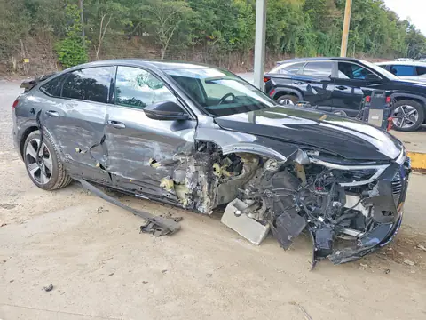 WA13AAGE6MB015608 — 2021 Audi E-Tron, фото 4 с аукциона Copart 27.10.2026, ПЕРЕДНЯЯ ЧАСТЬ