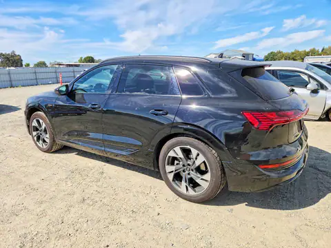 2022 Audi E-Tron VIN WA1AAAGE5NB010649 фото 2