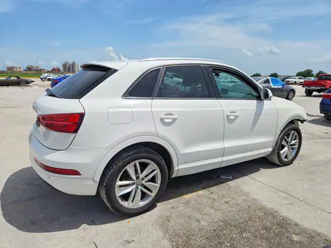 WA1ECCFS2HR013762 — 2017 Audi Q3, zdjęcie 3 z Copart 28.10.2026, Przód