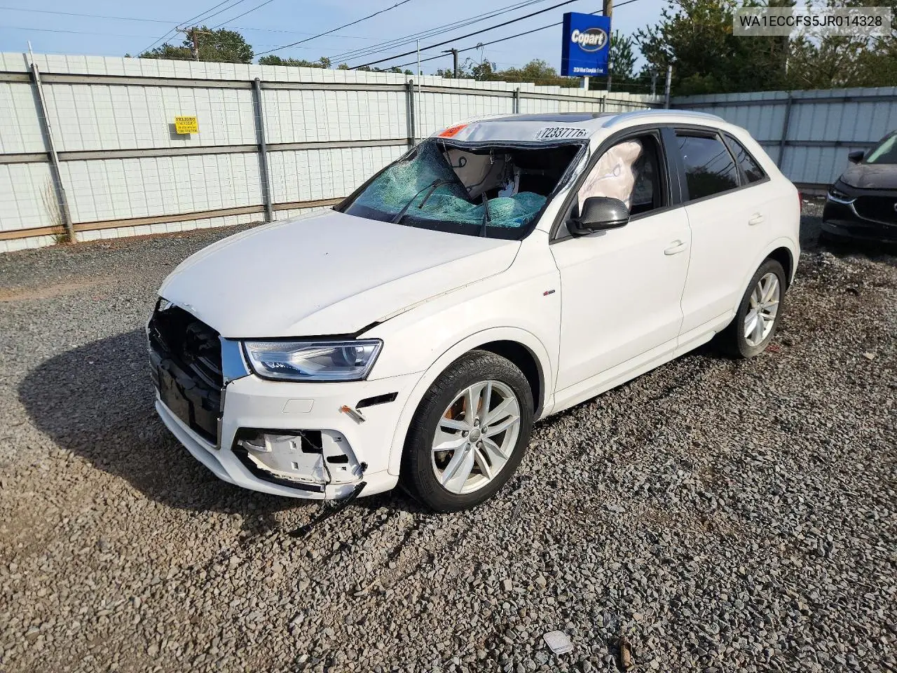 2018 Audi Q3 Premium VIN WA1ECCFS5JR014328 фото 1