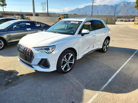 WA1FECF35K1081969 — 2019 Audi Q3, Bok (Side), zdjęć przed naprawą