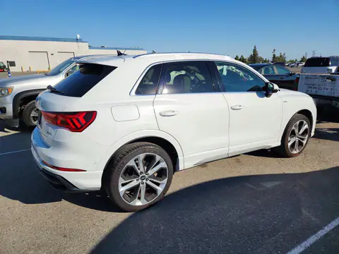 WA1FECF35K1081969 — 2019 Audi Q3, foto 3 de Copart 27.10.2026, Lateral