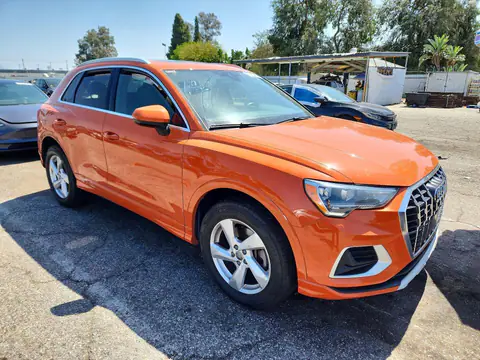WA1AECF36L1028161 — 2020 Audi Q3, фото 4 с аукциона Copart 16.10.2026, Боковая часть