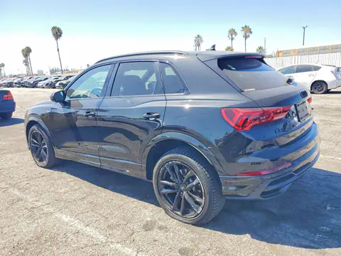 WA1DECF39N1042409 — 2022 Audi Q3, photo 2 from Copart 16.10.2026, Front end