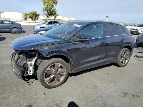 WA1H2BFZ0NP042630 — 2022 Audi Q4 E-Tron, Передняя часть (Front End), фото до ремонта