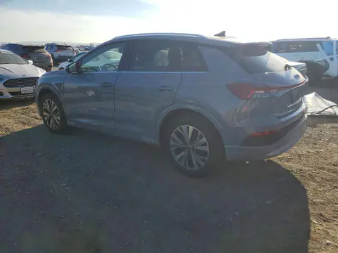 WA1BCBFZ2PP018819 — 2023 Audi Q4 E-Tron, foto 2 de Copart 23.10.2026, Lateral