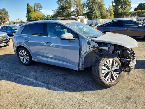 WA1ACBFZ6PP048563 — 2023 Audi Q4 E-Tron, фото 4 з Copart 23.10.2026, Пошкодження знизу