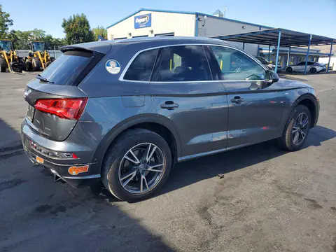 WA1F2AFY4L2055500 — 2020 Audi Q5 E, zdjęcie 3 z Copart 20.10.2026, Tył