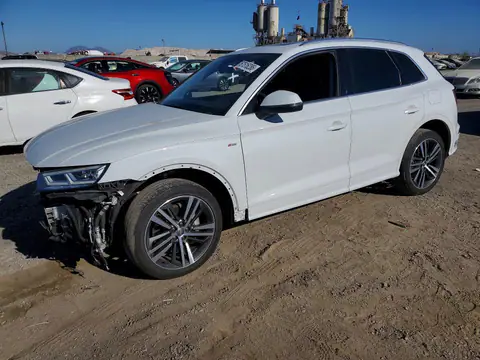 WA1E2AFY5L2075282 — 2020 Audi Q5 E, Parte delantera (Front End), fotos antes de reparar