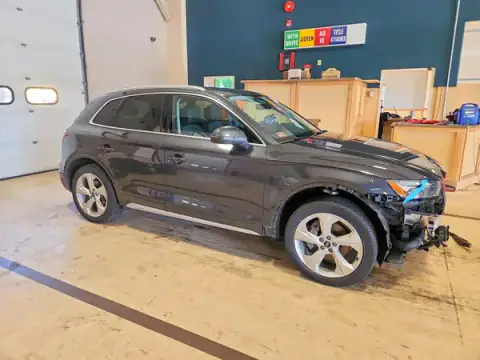 WA1BAAFY2M2023261 — 2021 Audi Q5, ფოტო 4, Copart 22.10.2026, წინა ნაწილი