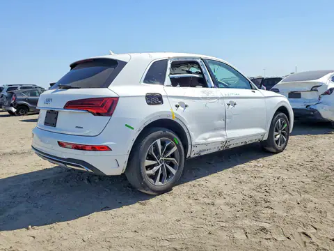 WA1BAAFY4M2072915 — 2021 Audi Q5, photo 3 from Copart 13.10.2026, Side