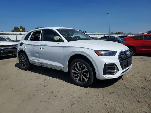 WA1BAAFY4M2072915 — 2021 Audi Q5, photo 4 from Copart 13.10.2026, Side