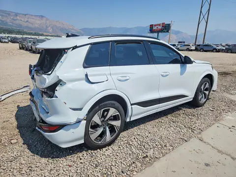 2025 AUDI Q6 E-TRON VIN WA124BGF5SA008685 фото 3