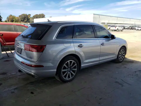 2017 Audi Q7 VIN WA1VAAF73HD008489 фото 3