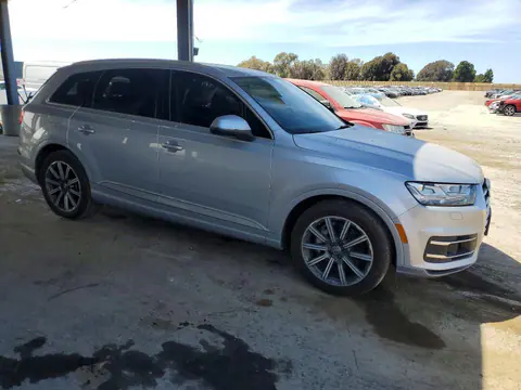 2017 Audi Q7 VIN WA1VAAF73HD008489 фото 4