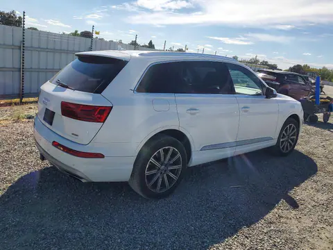 2017 Audi Q7 VIN WA1LHAF73HD055492 фото 3