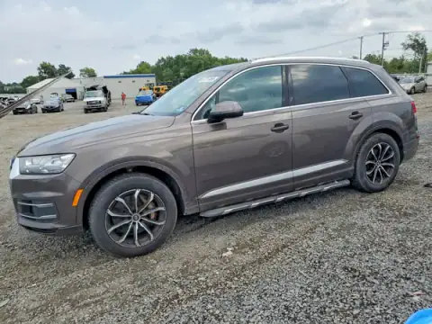 WA1LAAF74HD014499 — 2017 Audi Q7, вандализм (Vandalism), фото до ремонта