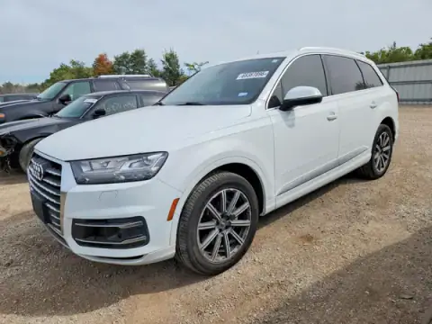 WA1LAAF70HD037245 Audi Q7 2017 — Rear end damage, before-repair photo