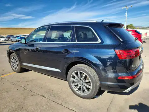 WA1LAAF73HD047946 — 2017 Audi Q7, foto 2 de Copart 21.09.2026, Parte delantera