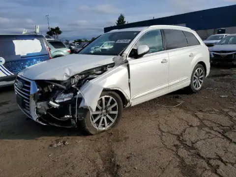 WA1VAAF75HD032244 — 2017 Audi Q7, ПЕРЕДНЯЯ ЧАСТЬ (Front End), фото до ремонта