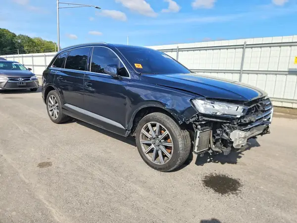 WA1VAAF7XHD021904 — 2017 Audi Q7, zdjęcie 4 z Copart 08.10.2026, Przód