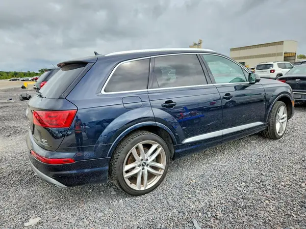 WA1VAAF74HD017394 — 2017 Audi Q7, zdjęcie 3 z Copart, Drobne wgniecenia i rysy