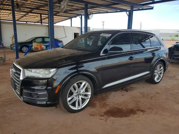 WA1VAAF7XHD009378 Audi Q7 2017 — Rear end damage, before-repair photo