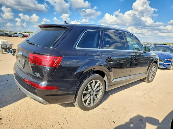 WA1LAAF76HD004007 — 2017 Audi Q7, фото 3 с аукциона Copart, Град