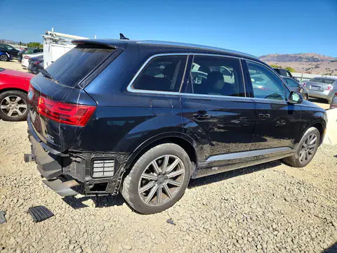 WA1LAAF70HD037438 — 2017 Audi Q7, photo 3 from Copart 22.10.2026, Rear end