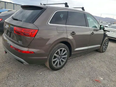WA1LABF76HD007656 — 2017 Audi Q7, photo 3 from Copart 20.10.2026, Front end