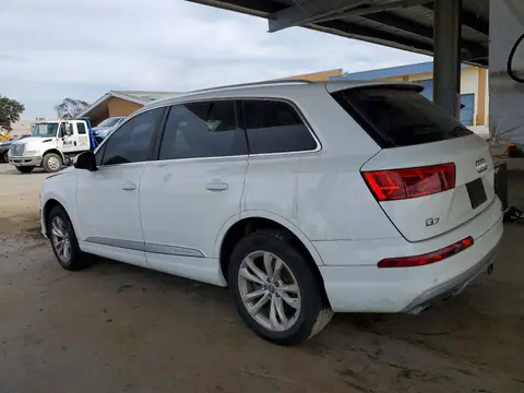 WA1AAAF75HD004698 — 2017 Audi Q7, фото 2 с аукциона Copart 15.10.2026, ПЕРЕДНЯЯ ЧАСТЬ