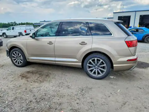 WA1VAAF71JD013776 — 2018 Audi Q7, photo 2 from Copart 05.10.2026, All-over damage